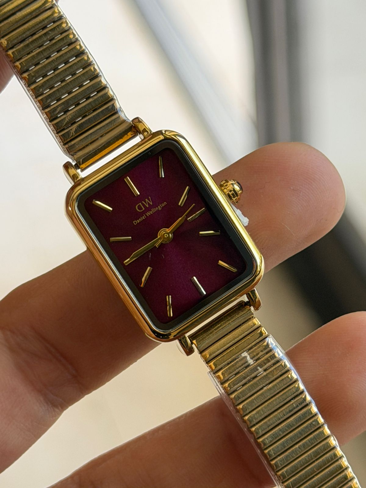 DW Classic Gold Rectangular Watch – Minimalist Burgundy Dial