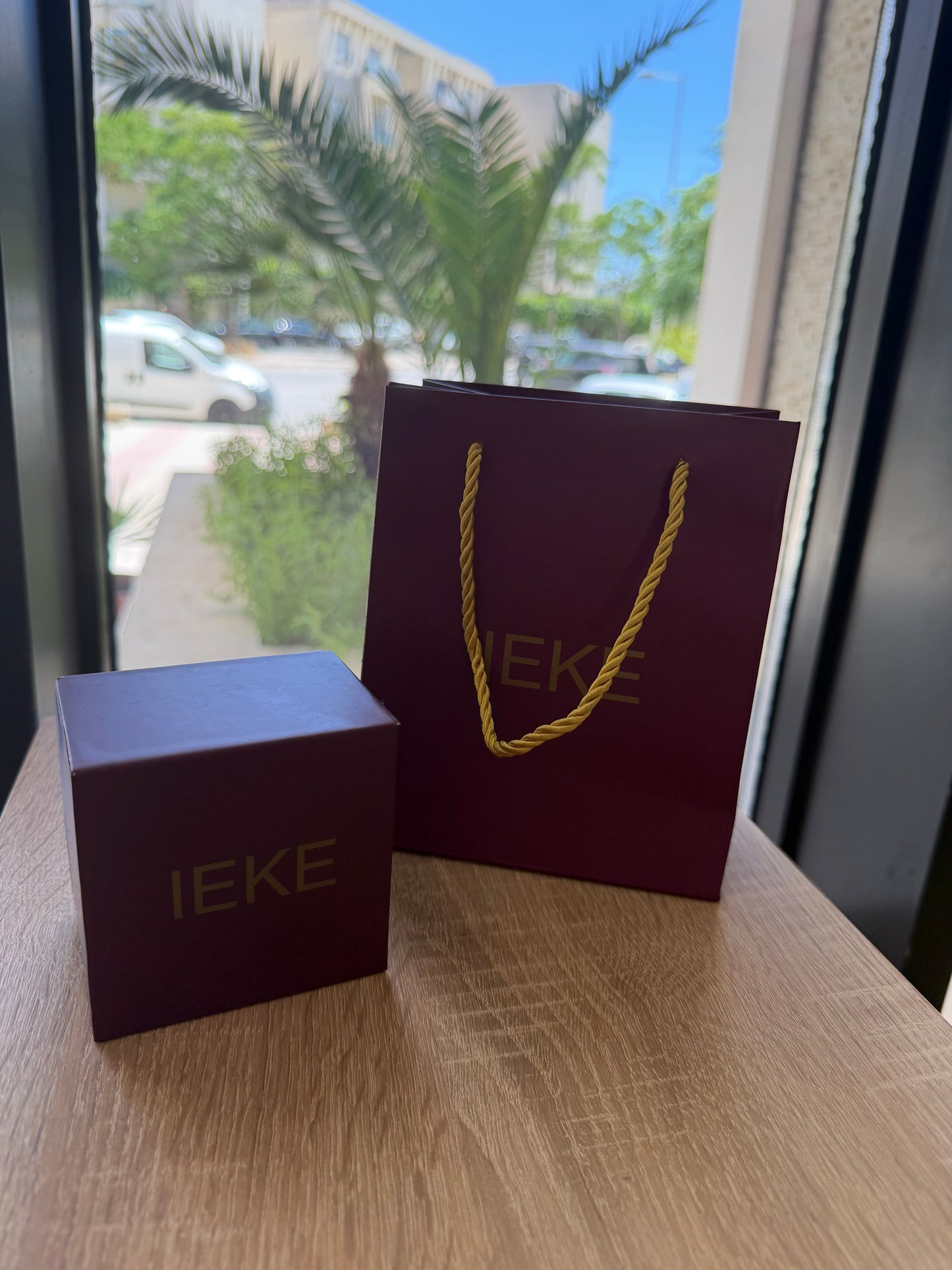Ieke zircone originale