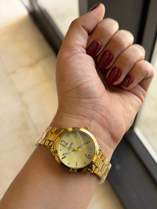 Montre Femme Guess Bicolore Argent & Doré – Cadran Blanc Élégant