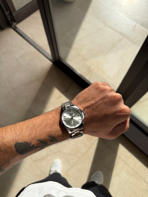 Casio Edifice Cadran Blanc – Acier Argenté
