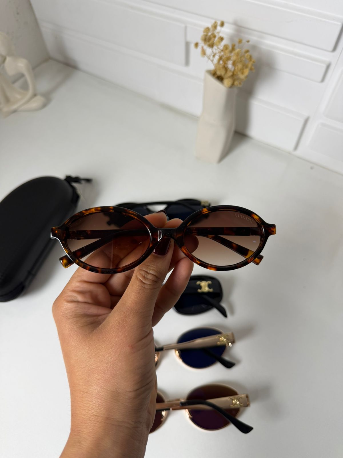 Lunettes de soleil ovales écaille – Verres marron dégradés
