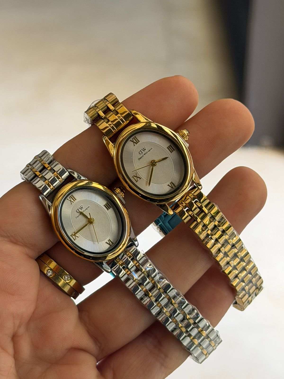 Daniel Wellington Classic White Dial Gold Bracelet Watch – Minimalist Elegance for Women